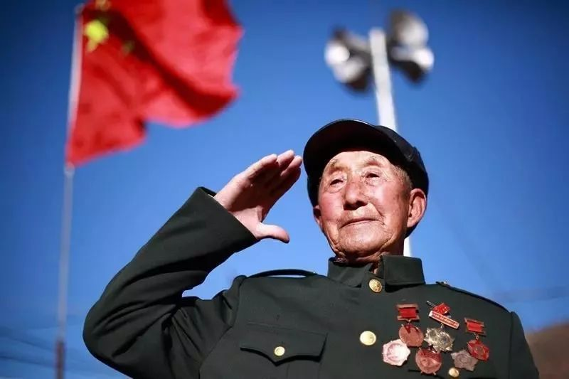 九游娱乐体育-那些年你被感动的退役瞬间