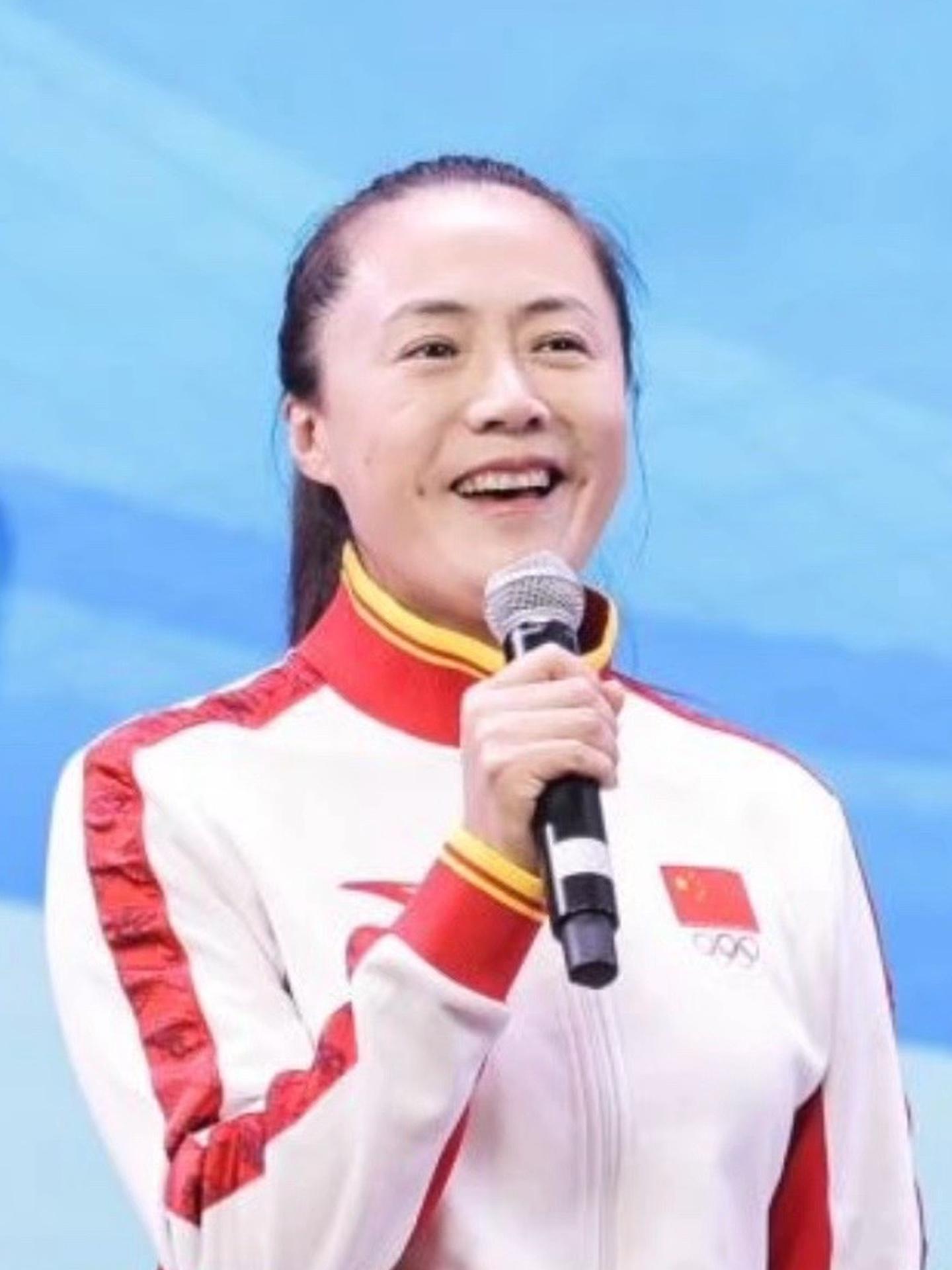 运动员退役转型，从赛场到商界成功案例